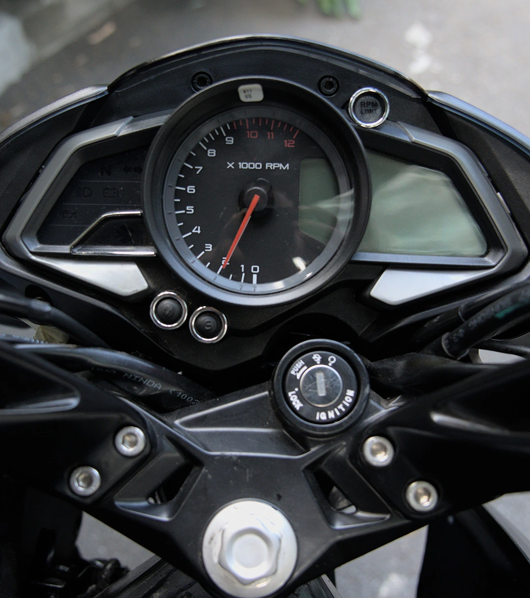 grupouma-banner-nueva-pulsar-ns125-tablero